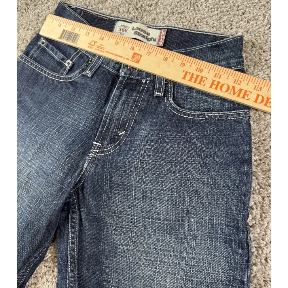 Levis levis 569
